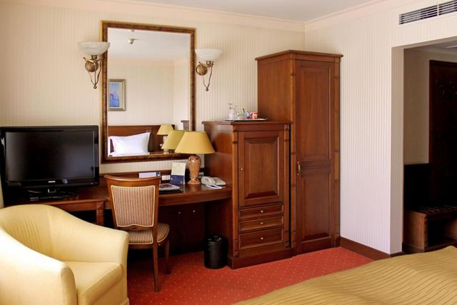 Crystal Palace Hotel - Single Standard room