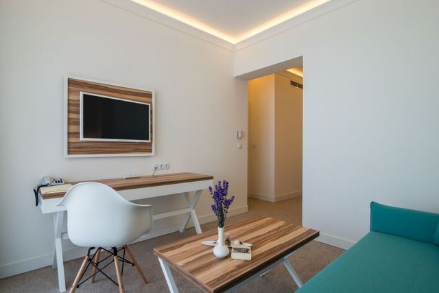 Nimfa Hotel - 2-bedroom apartment