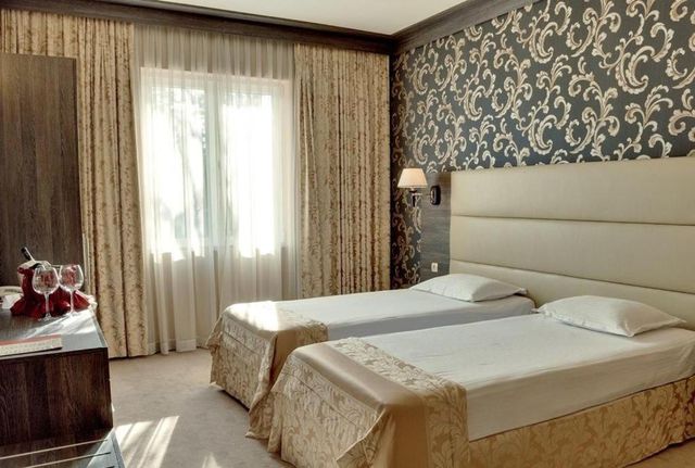 Dvoretsa Hotel - double mansard room