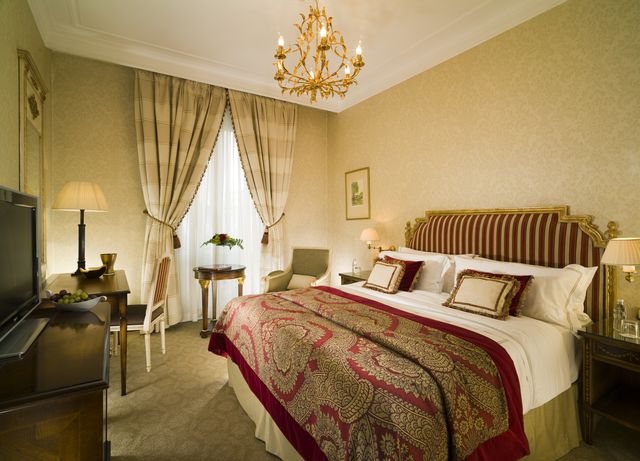 Sofia Hotel Balkan a Luxury Collection Hotel (ex Sheraton Hotel) - double/twin room