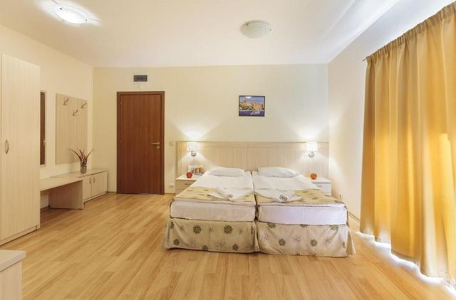Serena Residence - studio superior (3 regular beds)