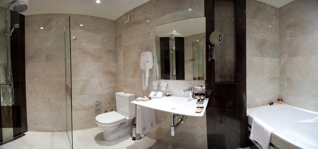 Rosslyn Dimyat Hotel Varna - Bathroom