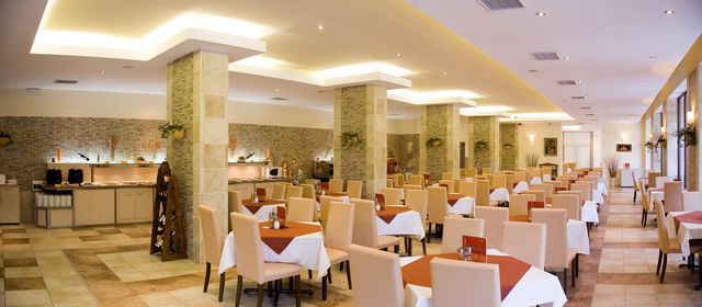 Odessos Park Hotel - Food and dining