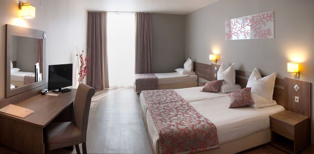 ODESSOS Park Hotel - family/connected rooms