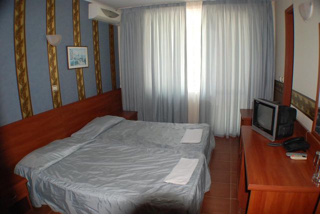 Hote Lotos - double/twin room