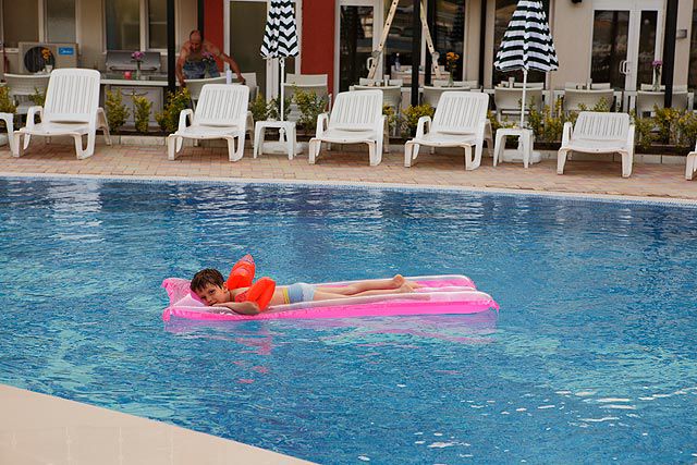Emberli Apart Hotel - The pool