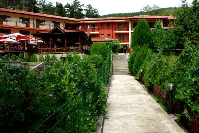 Hotel Pastarvata - Summer garden