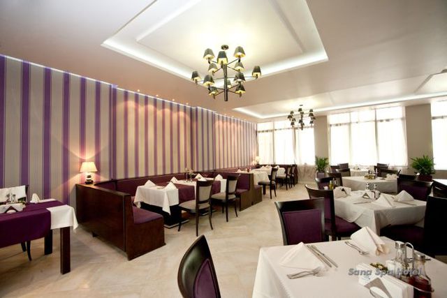 SANA SPA Hotel - Food and dining