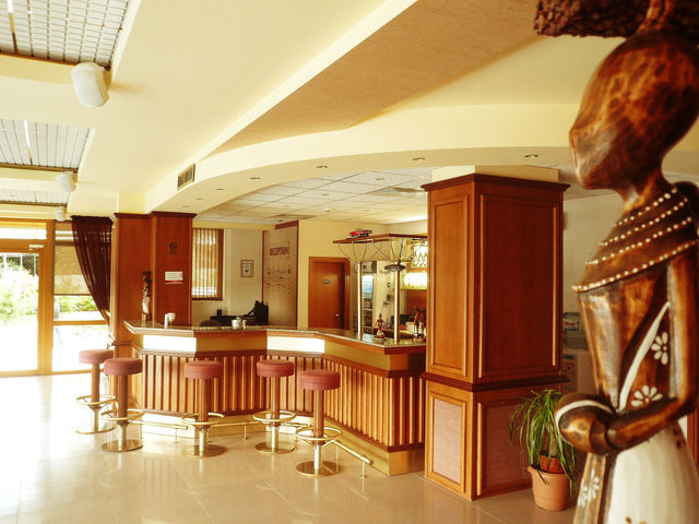 Impala Hotel - Lobby