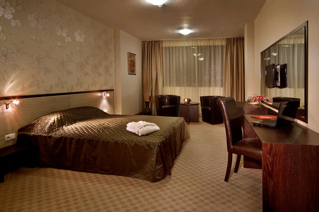Hotel City Avenue - double/twin room luxury