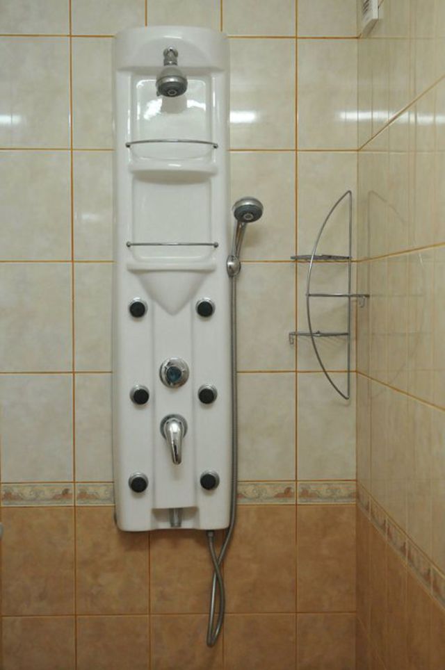 Sunny Hotel - Bathroom