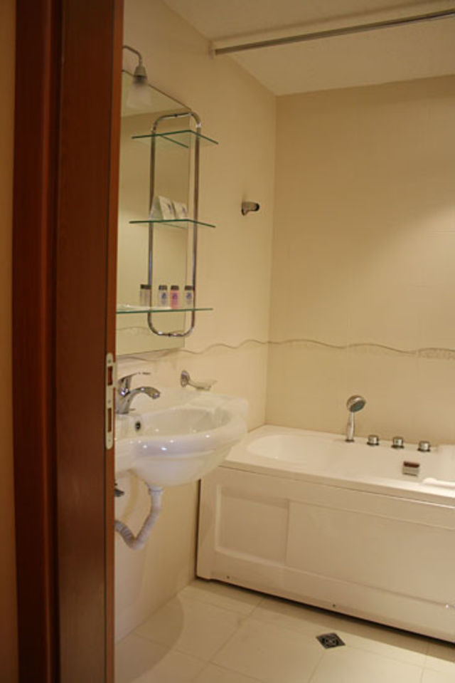 Roman Bath - 2-bedroom apartment