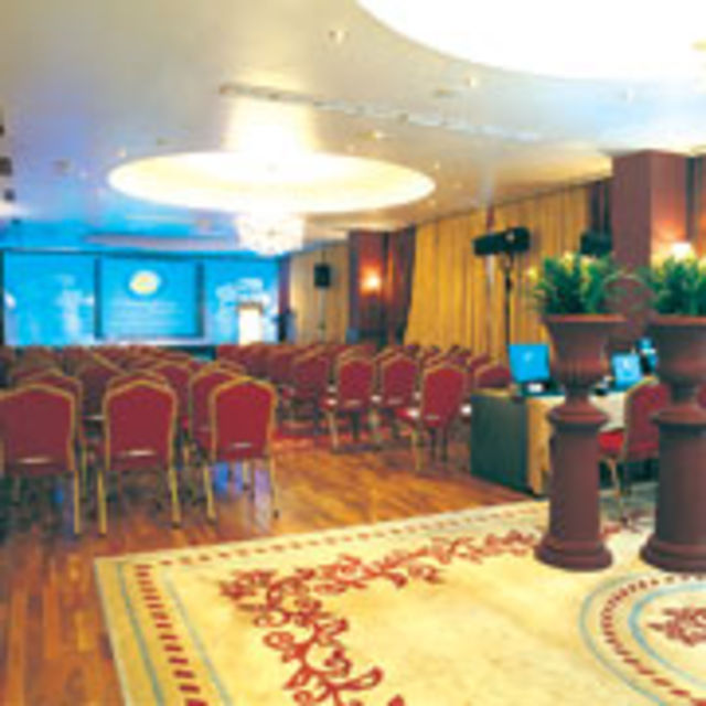 Radisson Blu Grand Hotel - Business - Einrichtungen