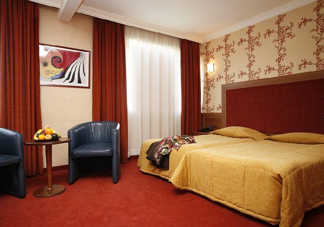 Star Hotel (ex. Best Western Bulgaria Hotel) - Doppelzimmer Lux
