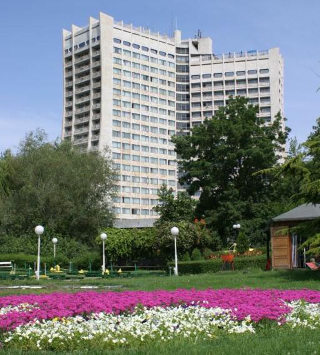 Dobrudja Hotel - Hotel garden