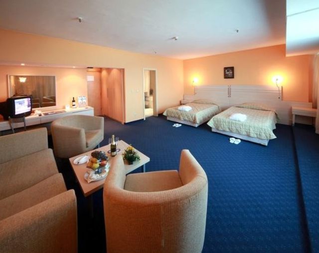 International Hotel Casino & Tower Suites - DBL room 