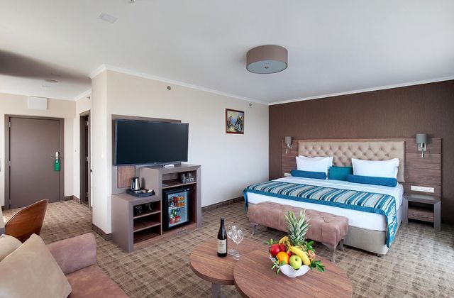 Cherno more Htel - double/twin room luxury