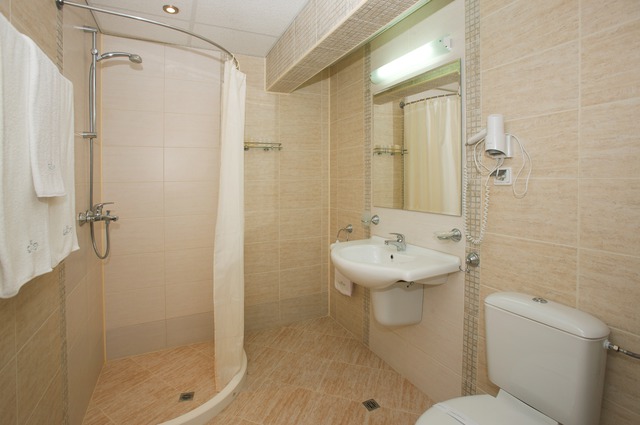 Karlovo Hotel - Single room bathroom