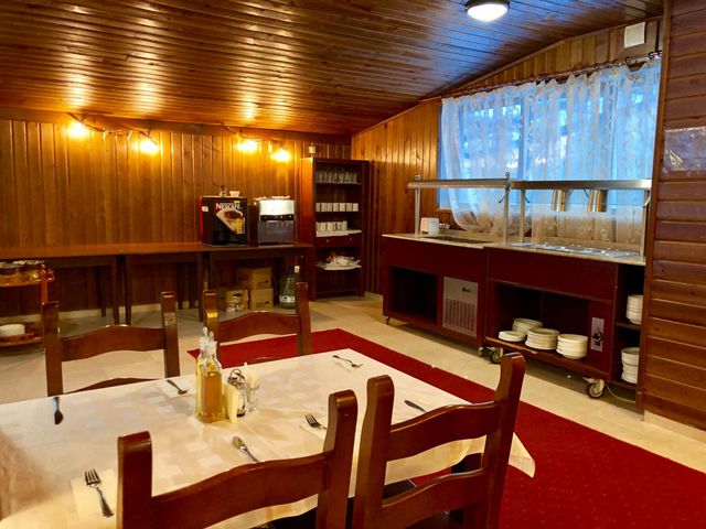 Elegant Lodge Hotel (Elegant SPA) - Stravovn