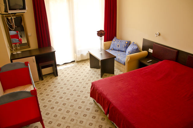 Family Hotel Teos - double/twin room