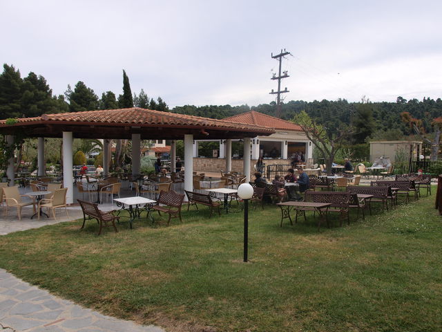 Chrousso Village - Food and dining