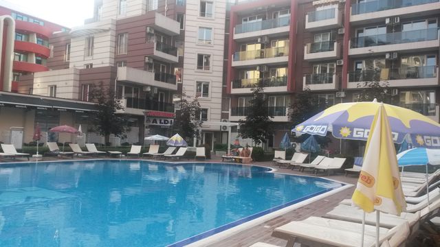 Admiral Plaza Deluxe Apartments (Persey)