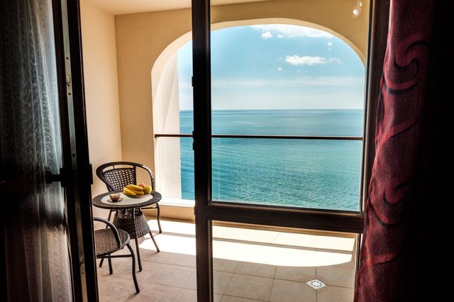 Cabacum Plaza Beach Apartments - 1-bedroom apartment front sea view