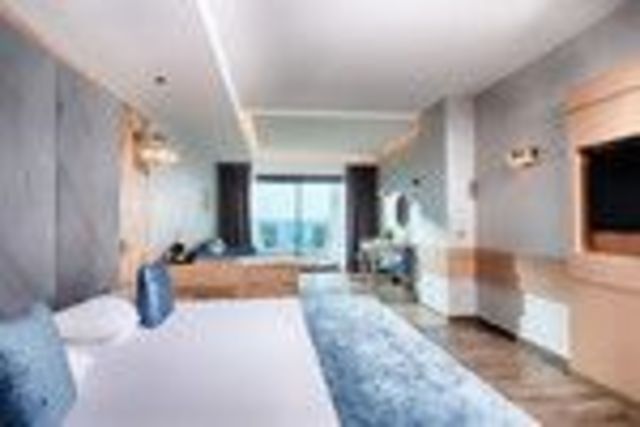 Secrets Sunny Beach Resort & SPA ADULTS ONLY 18+(ex RIU Palace) - Junior  executive suite sea view