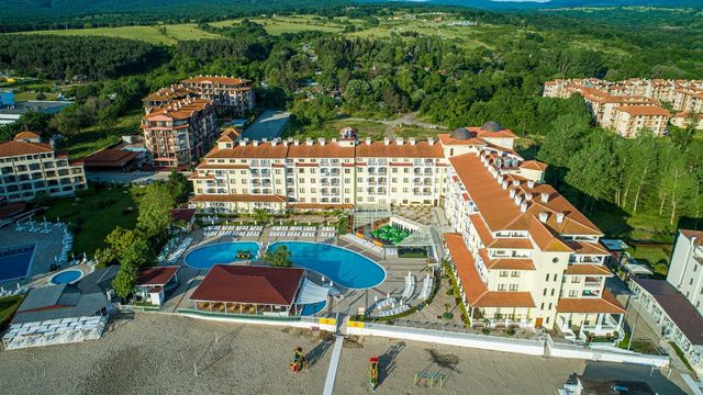 Suneo Serenity Bay Hotel