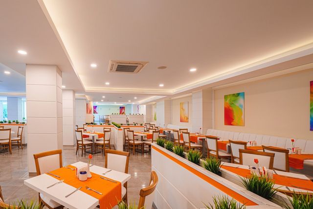 Suneo Serenity Bay Hotel - Food and dining