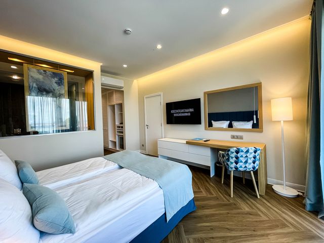 Viva Mare Beach Hotel - Connected smart room 2ad+2ch