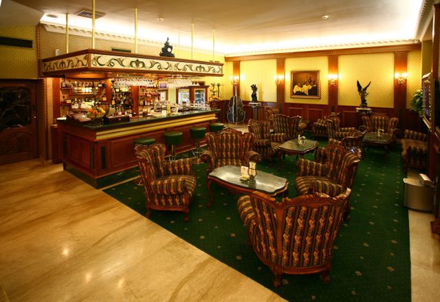 Grand Hotel London - Lobby bar