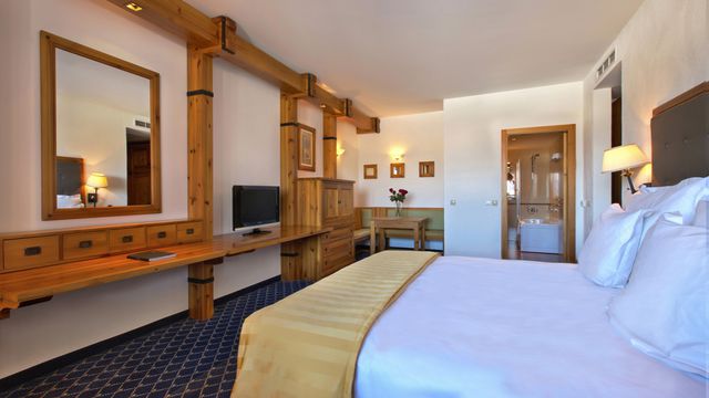 Kempinski Grand Arena Hotel - double/twin room luxury