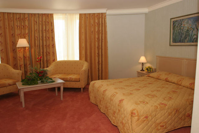Greenville Hotel and Apartment houses - single room
