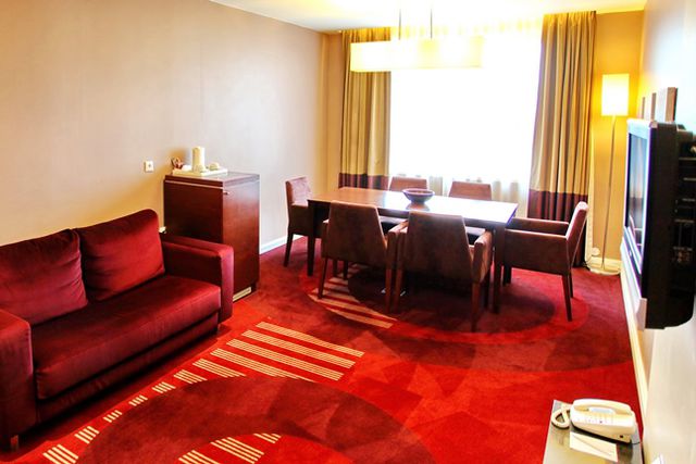 Holiday Inn hotel - Suite