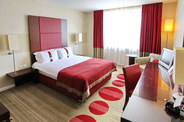 Holiday Inn hotel - double/twin room luxury