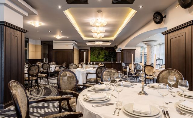 VEGA Hotel Sofia - Food and dining