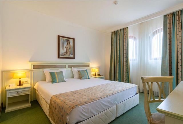 Royal Palace Helena Park Hotel - double standard room