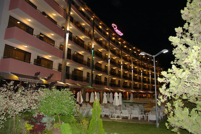 Flamingo hotel