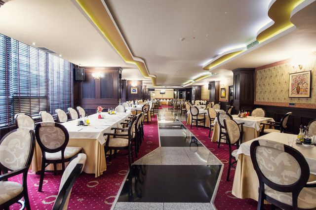Grand Hotel Hebar - Food and dining
