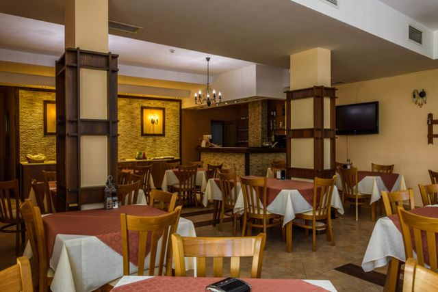 Evergreen Aparthotel - Food and dining
