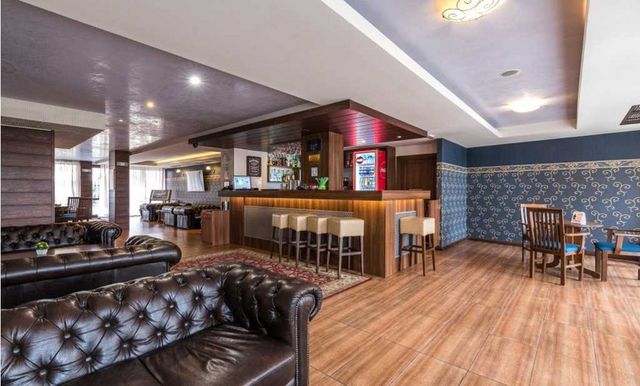 Grand Royale Apartment Complex & Spa