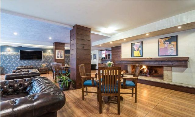 Grand Royale Apartment Complex & Spa