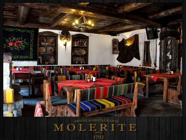 Molerite Boutique Complex - Food and dining