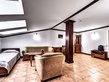    - Double room luxury / Studio Mansard 